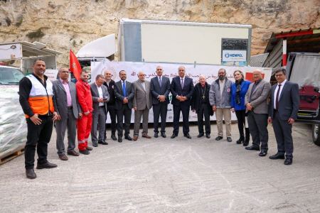 وكالة بيت مال القدس : تسلم تجهيزات كاملة للهلال الأحمر 